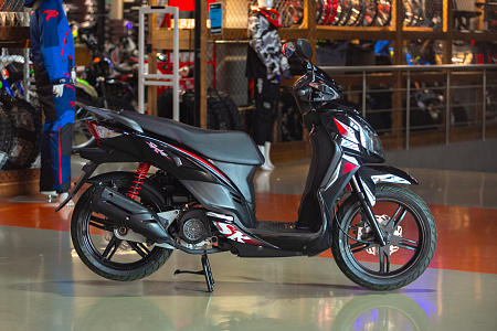 Скутер Sym Symphony (Сим Симфони) SR 125 сс, черный Скутер Sym Symphony (Сим Симфони) SR 125 сс, черный